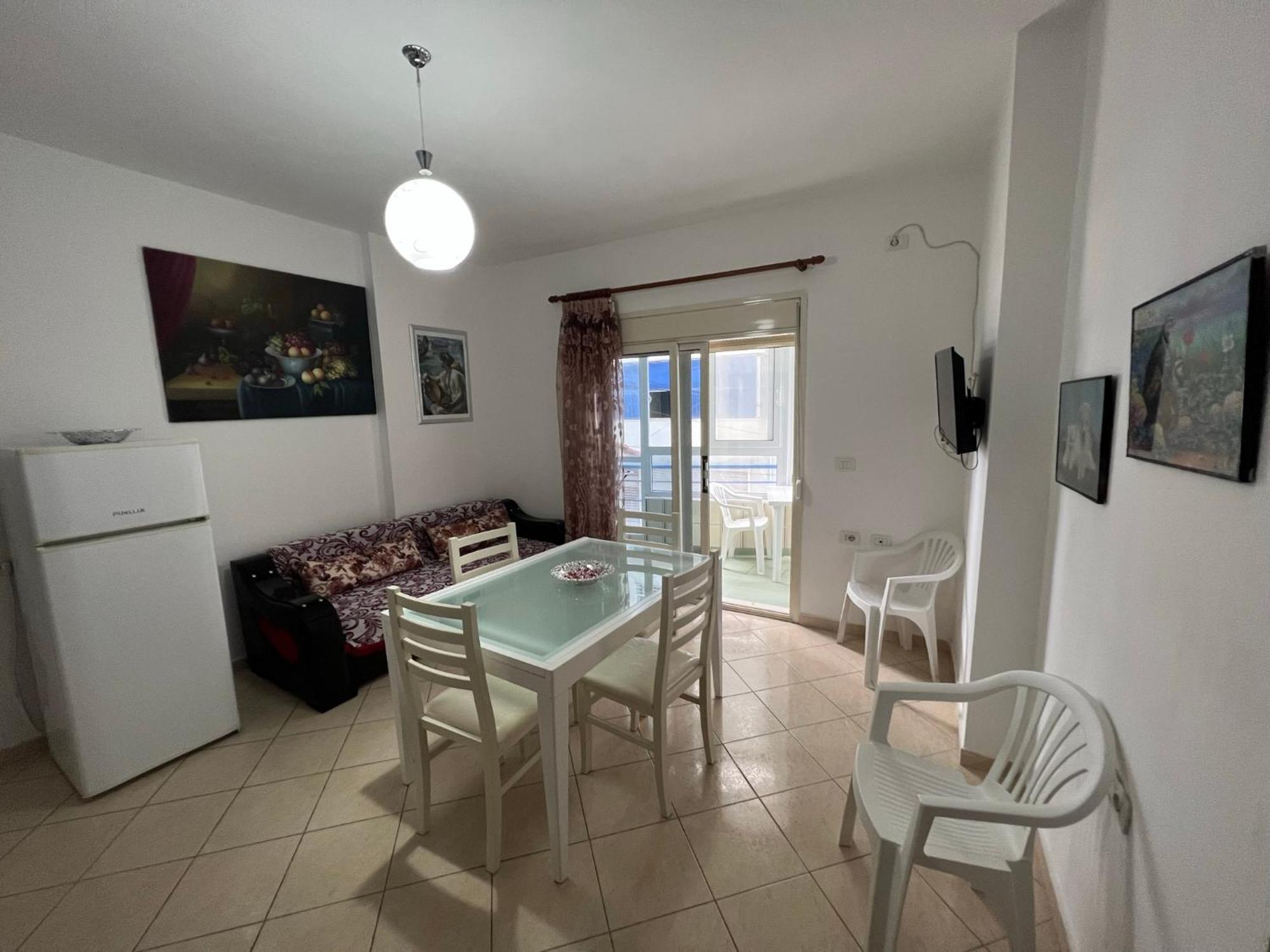Vivi La Tua Vacanza Con L'Appartamento 1 Di Ervin! Enjoy Your Holiday With Ervin'S Apartment 1! فلورا المظهر الخارجي الصورة